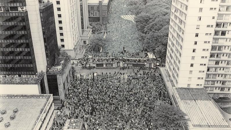 Defensores do projeto de anistia aos envolvidos com o golpe de 8 de janeiro ocupam a Avenida Paulista (Foto: Reprodução)