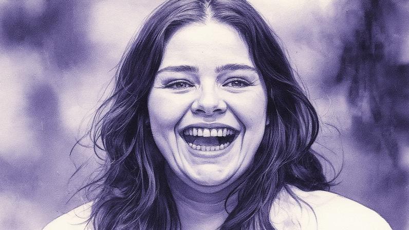 Angela Ro Ro durante entrevista ao lançar o disco 'A Vida é Mesmo Assim', em 1984 (Foto: Reprodução)