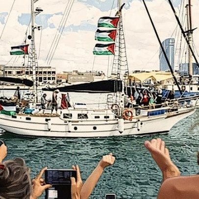 Flotilha humanitária para Gaza retorna ao porto devido a mau tempo novamente