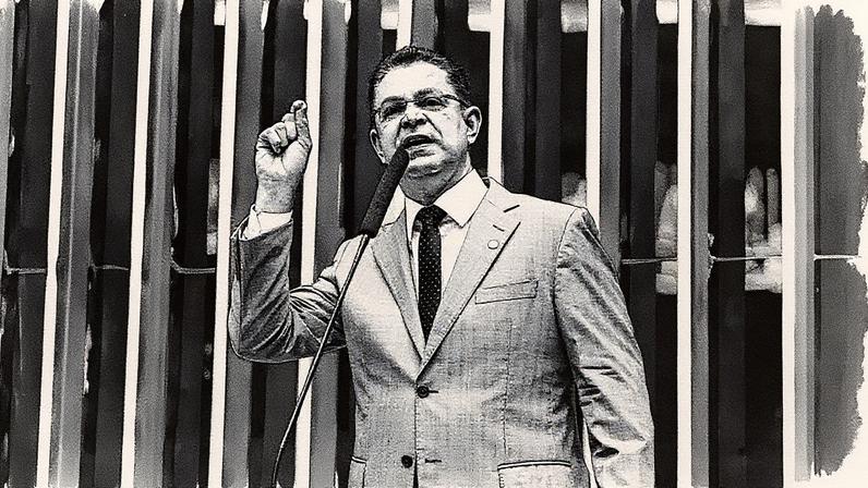 Líder do PL na Câmara, Sóstenes Cavalcante, em evento oficial (Foto: Reprodução)