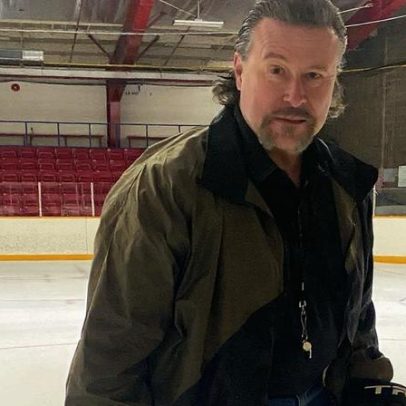 Tori Spelling revela renda mensal impressionante durante divórcio com Dean McDermott