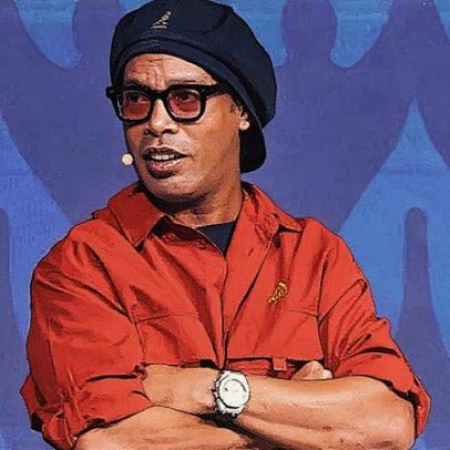 Estrela dos Chargers se compara a Ronaldinho e fala sobre sua paixão pelo futebol
