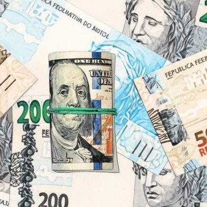 Bancos revelam taxas de conversão entre real e dólar no Brasil