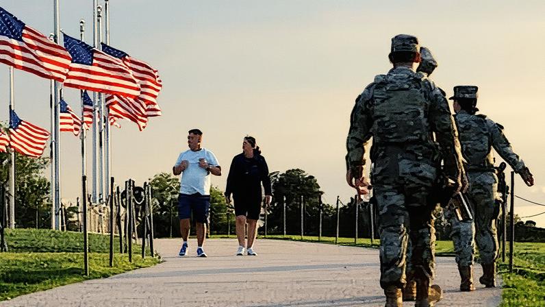 Membros da Guarda Nacional em Washington D.C. (Foto: Reprodução)