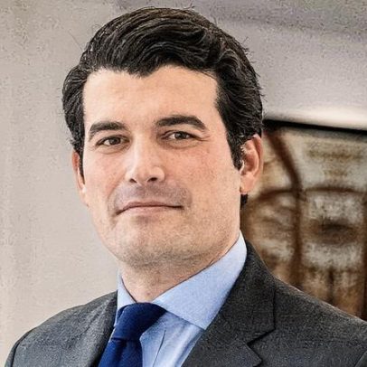 Herdeiro de 38 anos é preparado para administrar fortuna da Chanel de US$ 90 bilhões