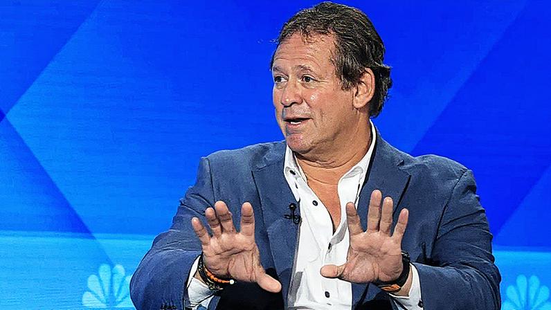 Rick Rieder, diretor executivo sênior da BlackRock e diretor de investimentos de renda fixa global, fala em uma conferência em Nova York (Foto: Reprodução)