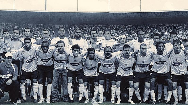 Corinthians foi o campeão do Brasileirão 2005 (Foto: Reprodução)