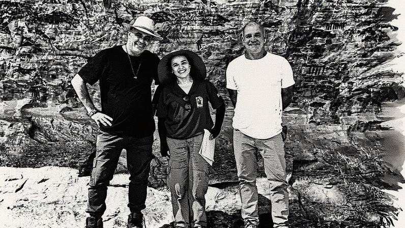 Acklas e a historiadora Erika Banyai, acompanhados pelo produtor Beto Luz, se preparam para uma viagem em busca da Cidade Z (Foto: Reprodução)