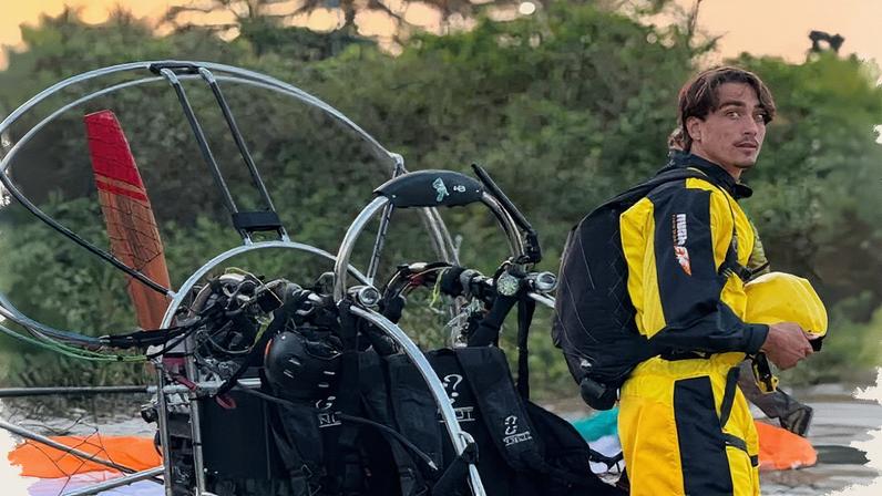 Gabriel Farrel saltou de um paramotor (Foto: Reprodução)