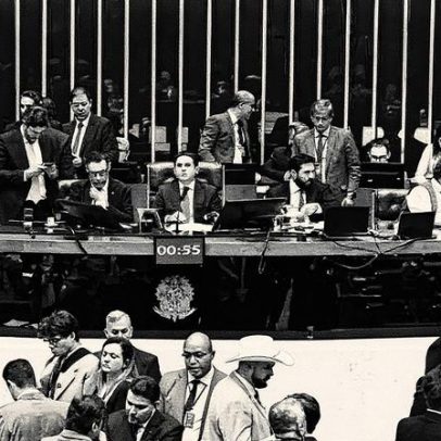 Deputados do PT se dividem sobre PEC da Blindagem e partido convoca reunião urgente