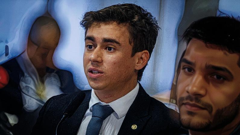 Deputado federal Nikolas Ferreira durante comissão no Congresso (Foto: Reprodução)