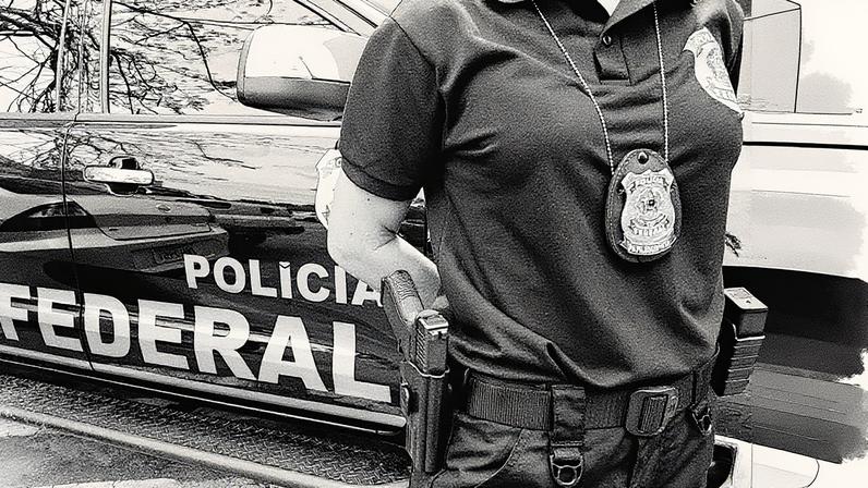 Policial federal em ação em São Paulo (Foto: Reprodução)