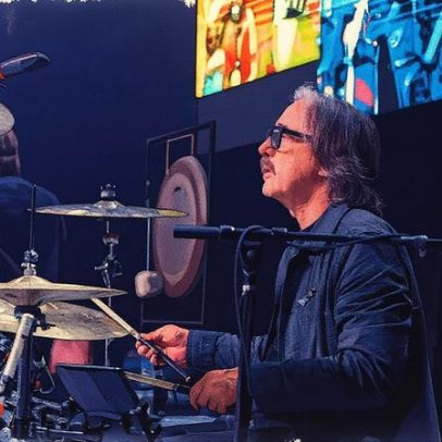 Artistas como Silversun Pickups e Bangles se unem para shows beneficentes em 2026