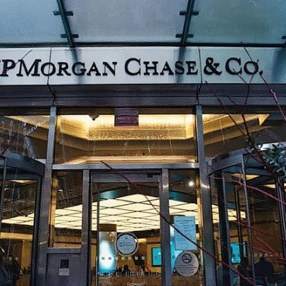 JPMorgan prevê queda de 8% nas ações e recomenda proteção antes do CPI