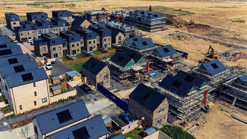 Construção de residências em Northstowe (Foto: Reprodução)
