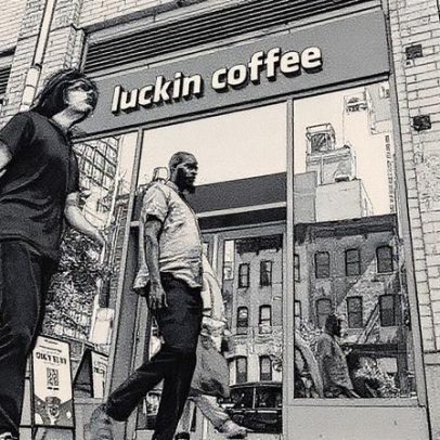 Luckin Coffee desafia Starbucks e expande sua presença nos Estados Unidos