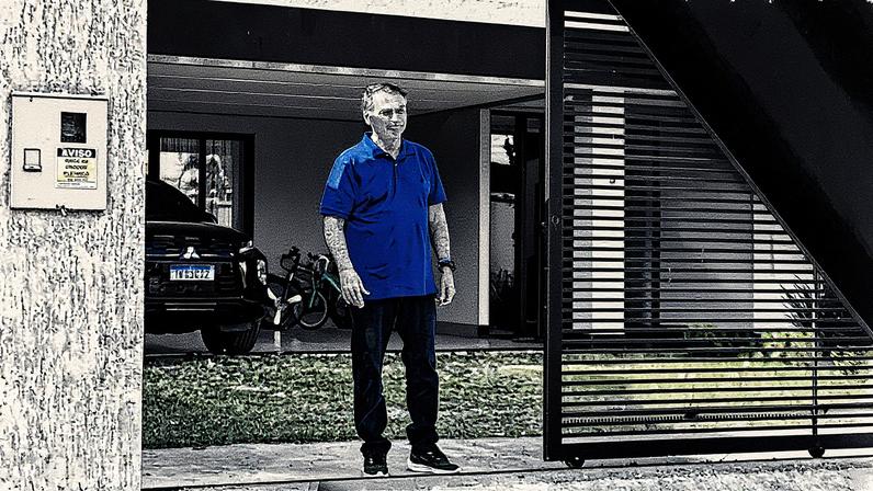 Ex-presidente Jair Bolsonaro em prisão domiciliar em Brasília (Foto: Reprodução)