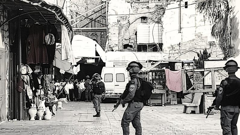 Soldados israelenses na Cidade Velha de Hebrón, Cisjordânia, em 6 de setembro (Foto: Reprodução)