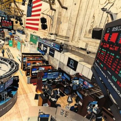 Futuros de ações dos EUA se mantêm estáveis após recorde do Nasdaq antes do Fed