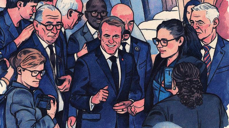Presidente da França, Emmanuel Macron, chega a evento sobre a solução de dois Estados na sede da ONU, em Nova York (Foto: Reprodução)