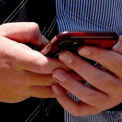 A atenção molda prioridades e distrações nas políticas públicas atuais