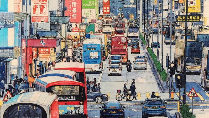 Pedestres atravessam a rua à noite em Hong Kong, China (Foto: Reprodução)