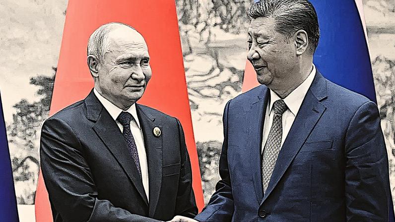 Presidentes da Rússia e da China apertam as mãos durante cerimônia de assinatura em Pequim (Foto: Reprodução)