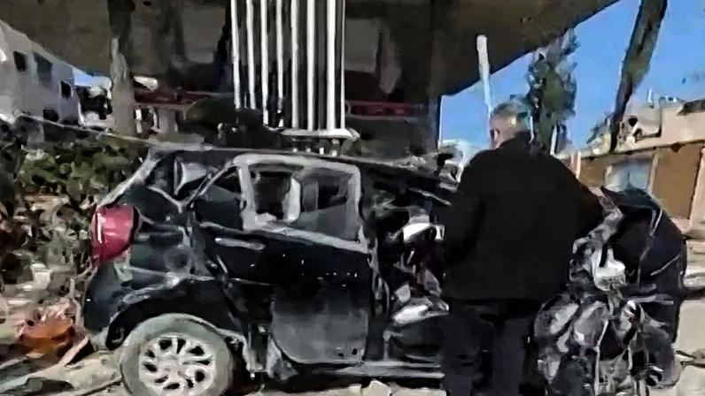 Carro atacado na cidade de Gaza, onde a palestina Hind Rajab, de 5 anos, pediu socorro (Foto: Reprodução)