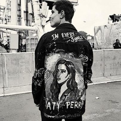 Fãs de Katy Perry e Camila Cabello se dividem no último dia de The Town