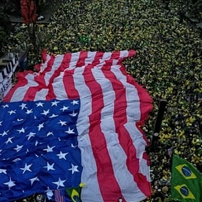 NFL esclarece que bandeira do jogo de SP não foi usada em ato bolsonarista