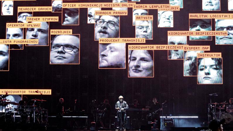 Grupo Massive Attack se apresenta no festival Open'er, na Polônia, em julho de 2025 (Foto: Reprodução)