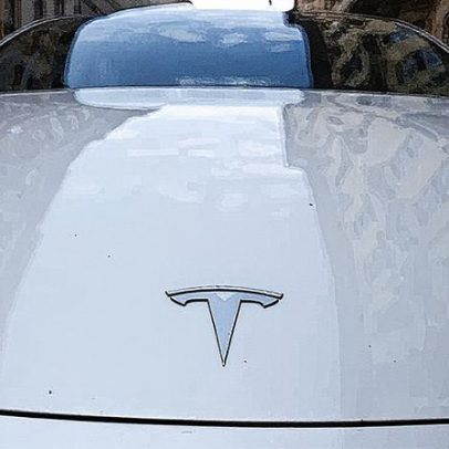 Tesla deve manter alta, acompanhada de crescimento em outro fabricante de veículos elétricos