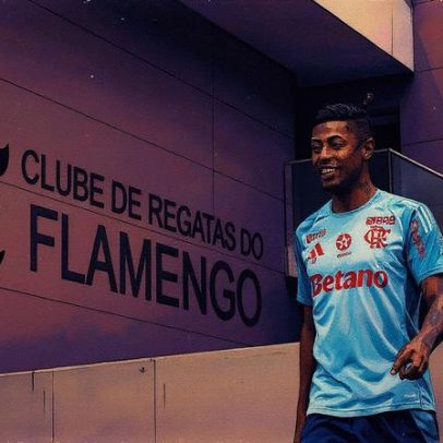 Flamengo conta com retorno de Bruno Henrique e Varela para enfrentar o Estudiantes