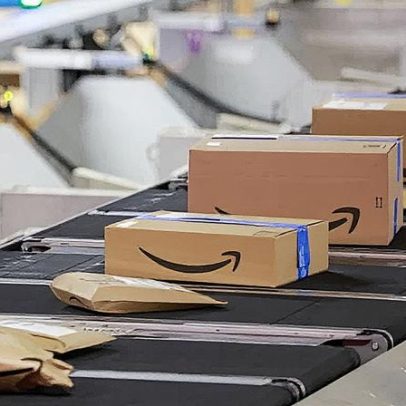 Amazon registra alta nas ações enquanto Goldman Sachs investe em alternativas