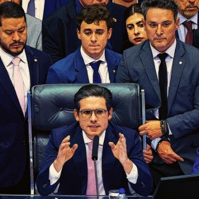 Motta busca alternativas para adiar anistia e dialogar com Senado e STF