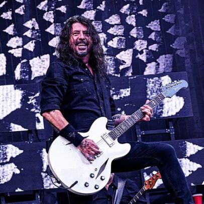 Foo Fighters se preparam para shows internacionais com novo baterista em fotos exclusivas
