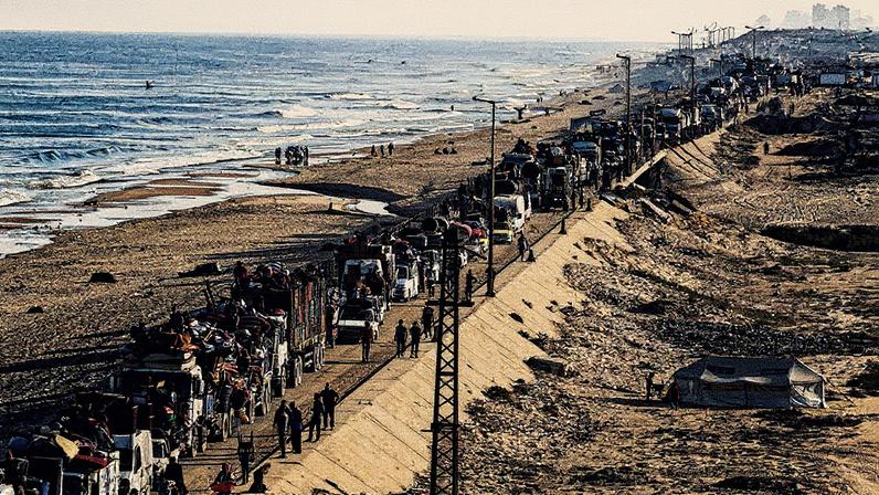 Palestinos deslocados transportam seus pertences em uma estrada na área do campo de refugiados de Nuseirat, na Faixa de Gaza (Foto: Reprodução)