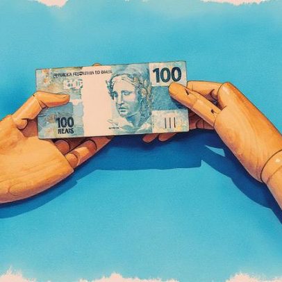 Mulheres e trabalhadores de baixa renda enfrentam juros mais altos no crédito pessoal