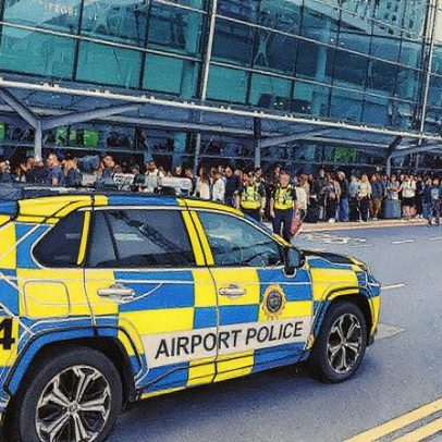 Aeroporto de Dublin reabre terminal 2 após alerta de segurança