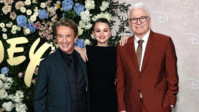 Selena Gomez brinca sobre a presença de Steve Martin e Martin Short em seu casamento com Benny Blanco (Foto: Reprodução)