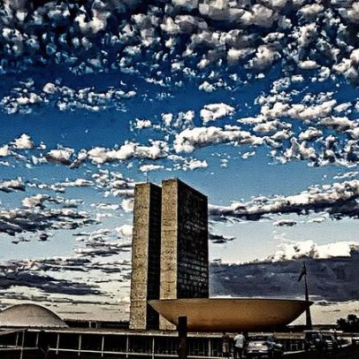 PEC da Blindagem dificulta prisão de parlamentares, afirma especialista
