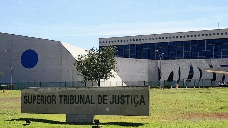 Superior Tribunal de Justiça em Brasília, com sua arquitetura moderna e imponente (Foto: Reprodução)