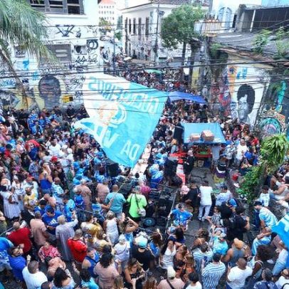 Vila Isabel realiza disputa de samba-enredo na histórica Pedra do Sal