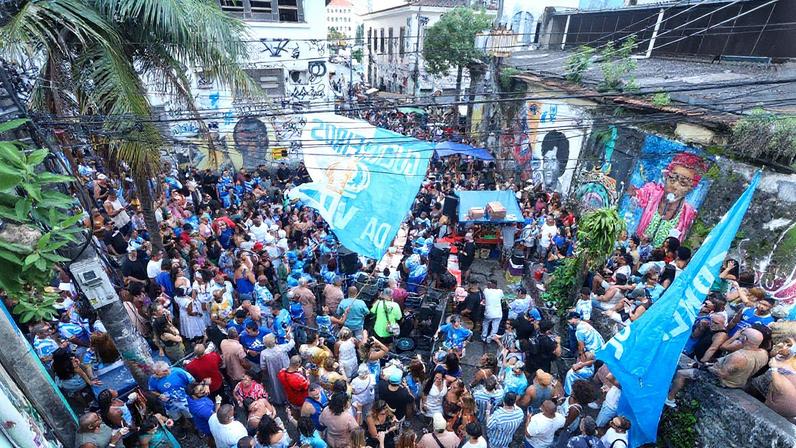 Unidos de Vila Isabel se apresenta na Pedra do Sal (Foto: Reprodução)