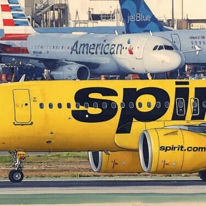 Spirit anuncia cortes de voos e prepara funcionários para novas demissões