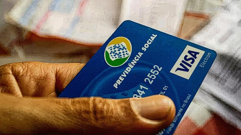 Eli Cohen, advogado que expôs fraudes no INSS, afirma na CPMI que esquema de descontos indevidos em benefícios de aposentados teve conivência de servidores (Foto: Reprodução)