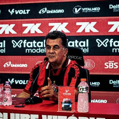Vitória fecha contrato com jogador espanhol para reforçar o elenco