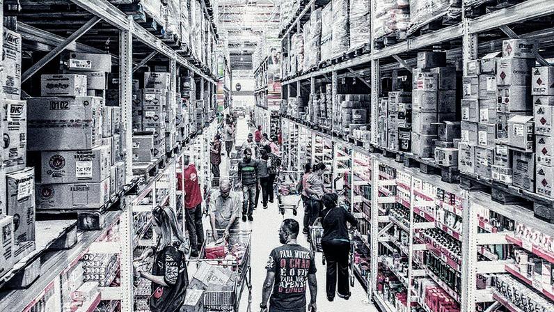 Supermercados, hipermercados, atacarejos e lojas de conveniência figuram entre as empresas com maior número de colaboradores (Foto: Reprodução)