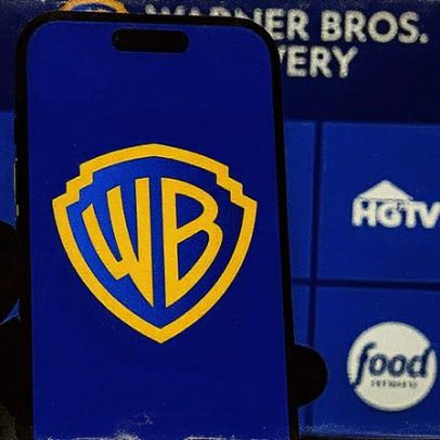 Ações em destaque no pré-mercado: Super Micro, Warner Bros. e Adobe se movimentam
