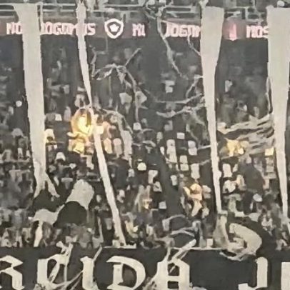Fogo na arquibancada gera pânico durante Botafogo x Vasco pela Copa do Brasil